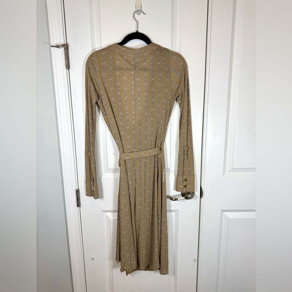 ATOS Lombardini Chain Print Wrap Dress Italy Silk Feel Designer Size 40 Small - Picture 2 of 9